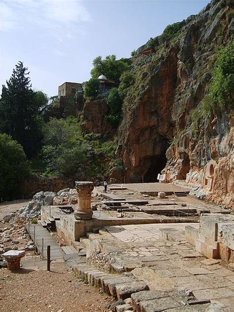 Ruins At Banias King Herods Palace Identified At Caesarea Philippi