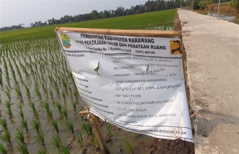 Pekerjaan Proyek Penurapan Tpt Di Dusun Wagir Terong Desa Pasirrukeum