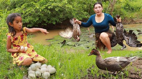 Survival In Forest Catch Duck And Pick Baby Egg For Food Cooking Duck