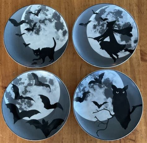 Williams Sonoma Halloween Full Moon Set Of 4 Appetizer Plates 8 14