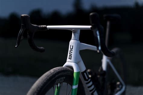 BMC Kaius 01, su nueva gravel racing con cuadro de 910 gramos