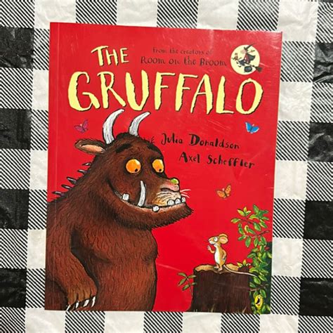 The Gruffalo By Julia Donaldson Axel Scheffler Illustrator Paperback Pangobooks