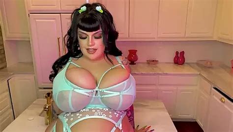 Horny BBW MILF Marilyn Mayson Body Worship Squirting XHamster