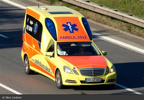 Einsatzfahrzeug Ambulanz Akut Ktw Hh Uf Bos Fahrzeuge