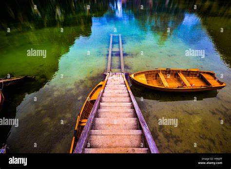 Pragser Wildsee Lago Di Braies Lake Of Braies Alto Adige Sudtirol