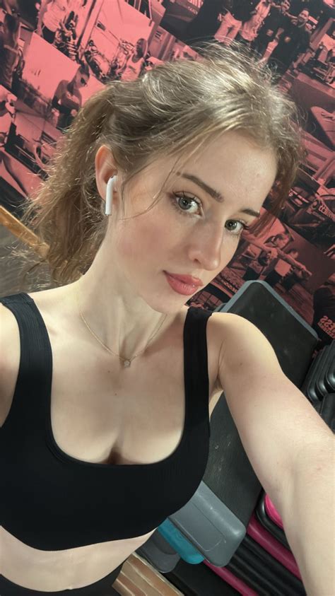 Twitch Mira 004 Nude Photo 40094