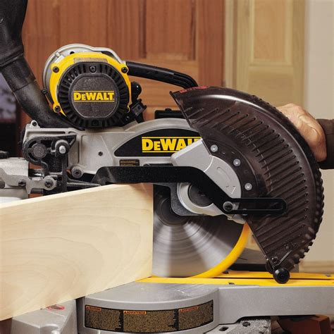 Dewalt Dw717xps 250mm 10 Double Bevel Sliding Compound Mitre Saw