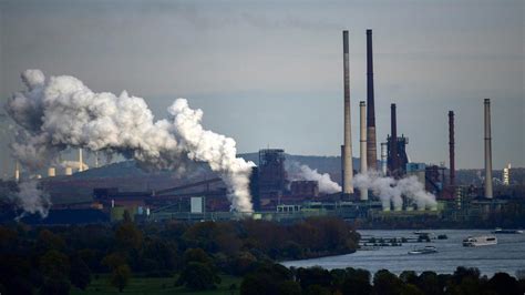 Industriekonzern Thyssenkrupp Streicht Nach Hohen Verlusten Dividende