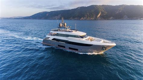 Ferretti Custom Line Navetta 33 Mirabilis For Sale Romeo United Yachts