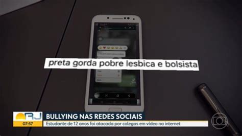 V Deo Menina De Anos V Tima De Bullying De Colegas Da Escola Nas