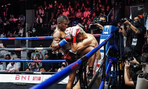 Bangkok Muay Thai Boxing Tickets Im Rajadamnern Stadion Getyourguide