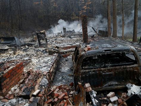 Tennessee Wildfires Killed at Least 11, Officials Report - ABC News