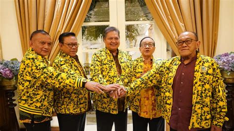 Airlangga Sebut Dukungan Dari Tiga Dewan DPP Mudahkan Golkar Jalin