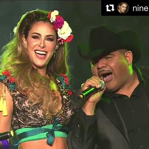 Ninel Conde Encanta Con Su Abdomen A Sus Casi 46 Años