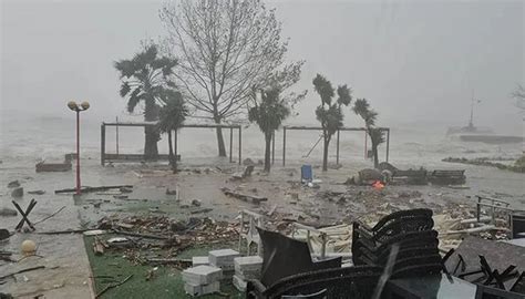 Zonguldak Ve Skenderun Da Okullar Bug N Tatil Mi Valilikler Pe Pe E