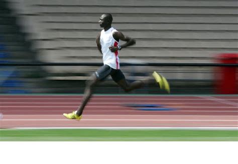 runningcoachsg: Latest News - 800m World Record Broken Again By Rudisha