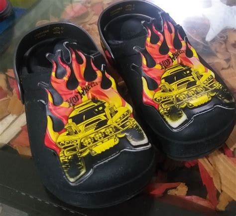 Babuche Hot Wheels Calçado Infantil para Meninos Grendene Usado 60383633 enjoei