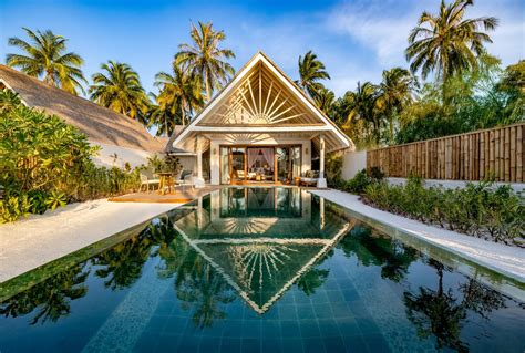 Hotel Gili Maldives - Six & Six begins EarthCheck journey for RAH GILI Maldives – Hotel Insider