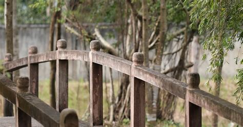 Small Wooden Arch Bridge · Free Stock Photo