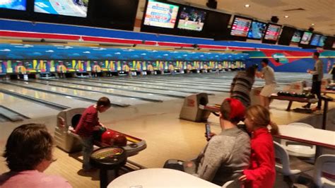 Bowling Alley Faxon Bowling Lanes Reviews And Photos 1225 River Ave