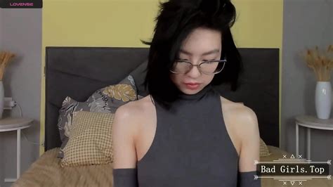 Hot Skinny Asian Babe Solo Webcam Tease