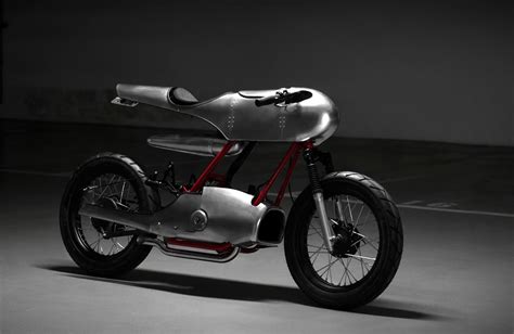 Honda Super Cub Roadrunner Concept Return Of The Cafe Racers