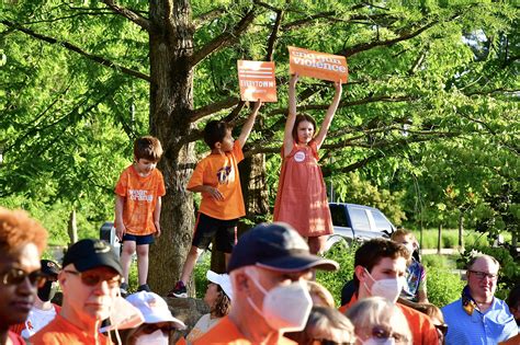 Howard County Executive Marks Gun Violence Awareness Day Kicks Off