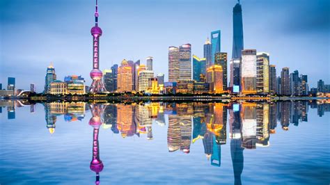 visit shanghai attractions  heart  china