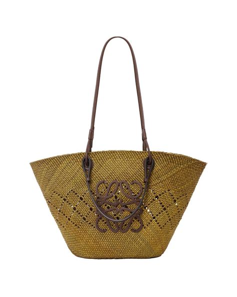 Loewe Paulas Ibiza Anagram Basket Medium Raffia Tote Bag In Natural Lyst