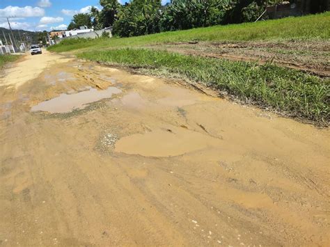 Moradores do bairro Nossa Senhora de Fátima pedem manutenção paliativa