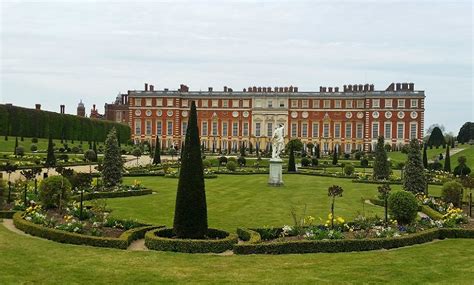 A Palace fit for a King, Hampton Court Palace England - Flipboard