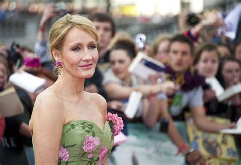 Warner Bros Boss Wants To Make Harry Potter Movies If J K Rowling Agrees