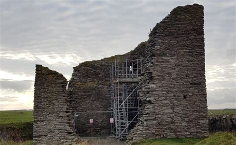 Old Wick: Removing the Joist – Castle Studies Trust Blog