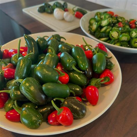 10 Health Benefits Of Jalapenos Nutrition Facts Side Effects