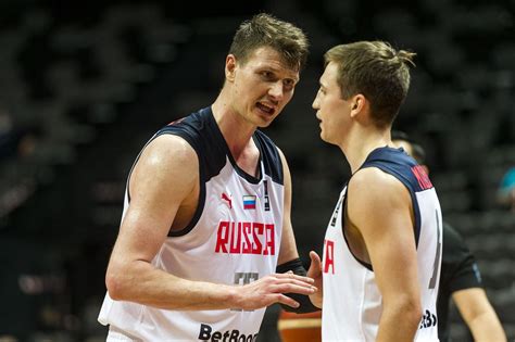 BREAKING: FIBA bans Russian basketball team from competing in 2024 ...