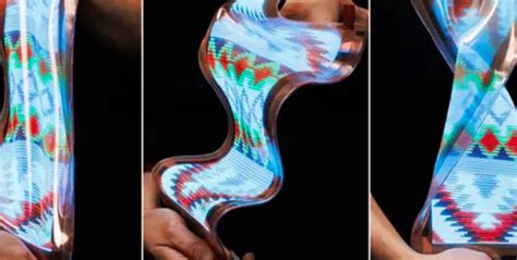 LG показала сверхгибкий экран - выдерживает 10 000 растяжений