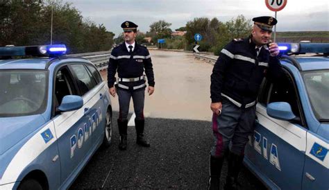 Controlli Straordinari Della Polizia A Viterbo Oltre Persone