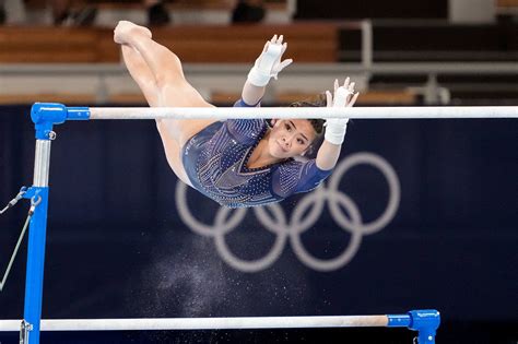 Your Guide to Olympic Gymnastics: Uneven Bars - The New York Times