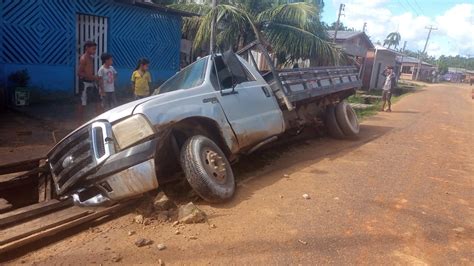 No Buraco Caminh O Engolido Por Cratera Em Carauari O Copa Ba