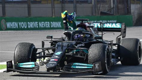 Hamilton Wins Dramatic São Paulo Grand Prix