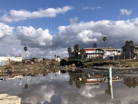 Exhortan a no meterse a las playas por la contaminación Ecos de Rosarito