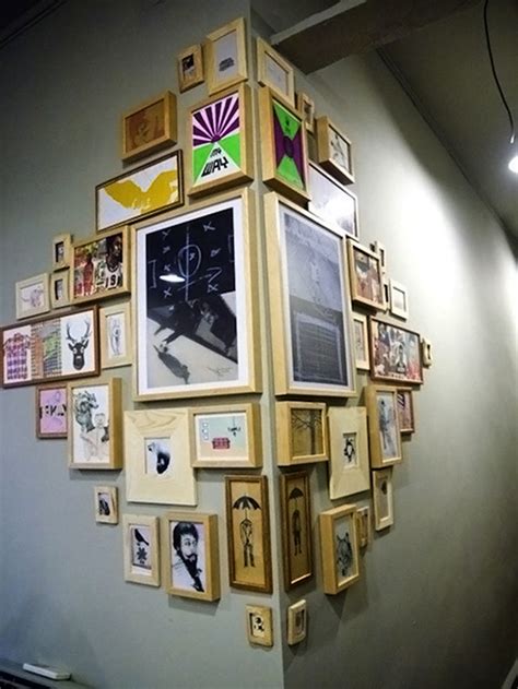 Corner Wall Frames Ideas To Spice Up Your Wall - Viral Homes