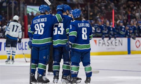 Canucks vs. Blues: Live stream, TV info, time