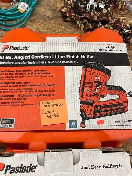 Paslode Gauge Cordless Lithium Ion Angled Finish Nailer Metzger