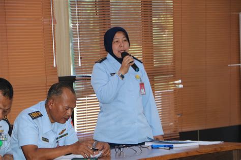 Sosialisasi Penyusunan Prosedur Tetap Di Lanud Rsn Lanud Roesmin Nurjadin