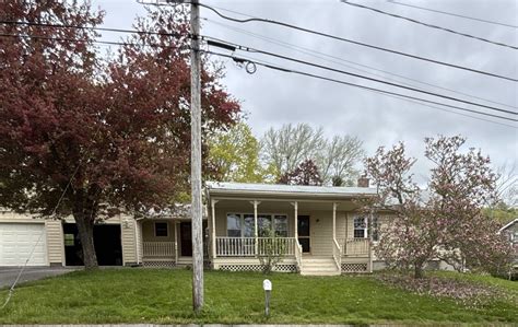 35 Harward St, Bath, ME 04530 - MLS 1623191 - Coldwell Banker