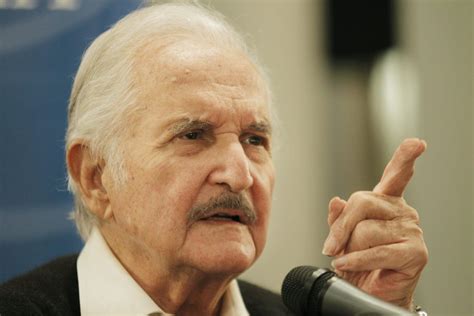 1928 Nace Carlos Fuentes Célebre Escritor Intelectual Y Diplomático