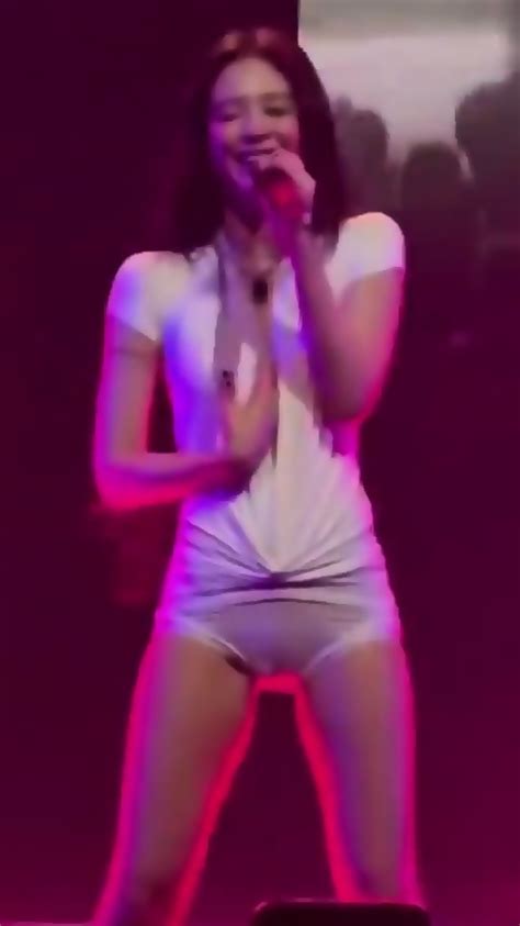 Jennie Black Pink Tits Jiggle