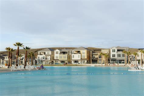 Desert Color - St. George Resorts