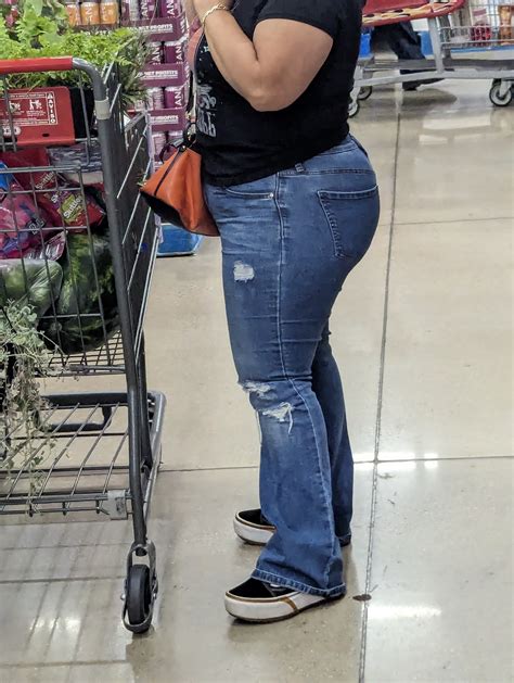 Cute Phat Ass Milf In Jeans Tight Jeans Forum